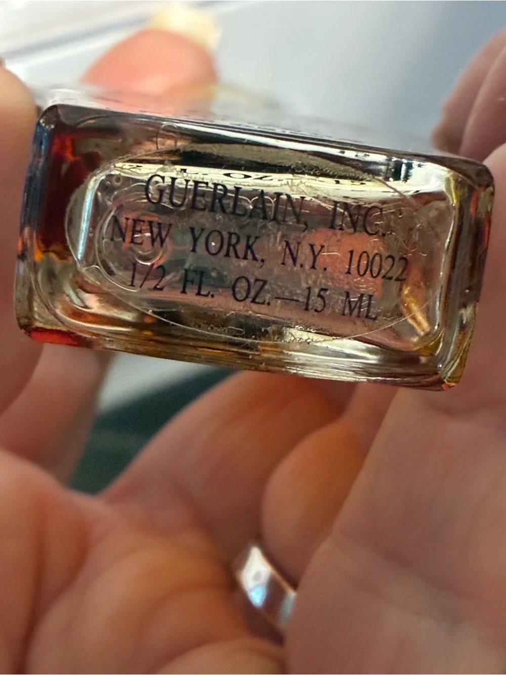 GUERLAIN luxurious bath